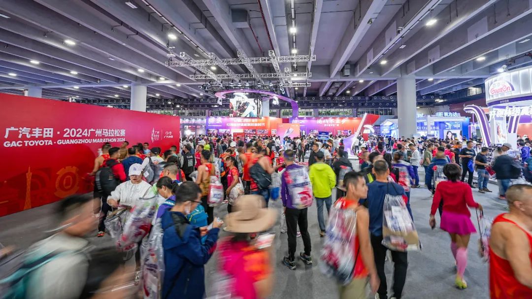 ATP年终总决赛｜阿尔卡拉斯又赢一次！提前锁定年终世界第一